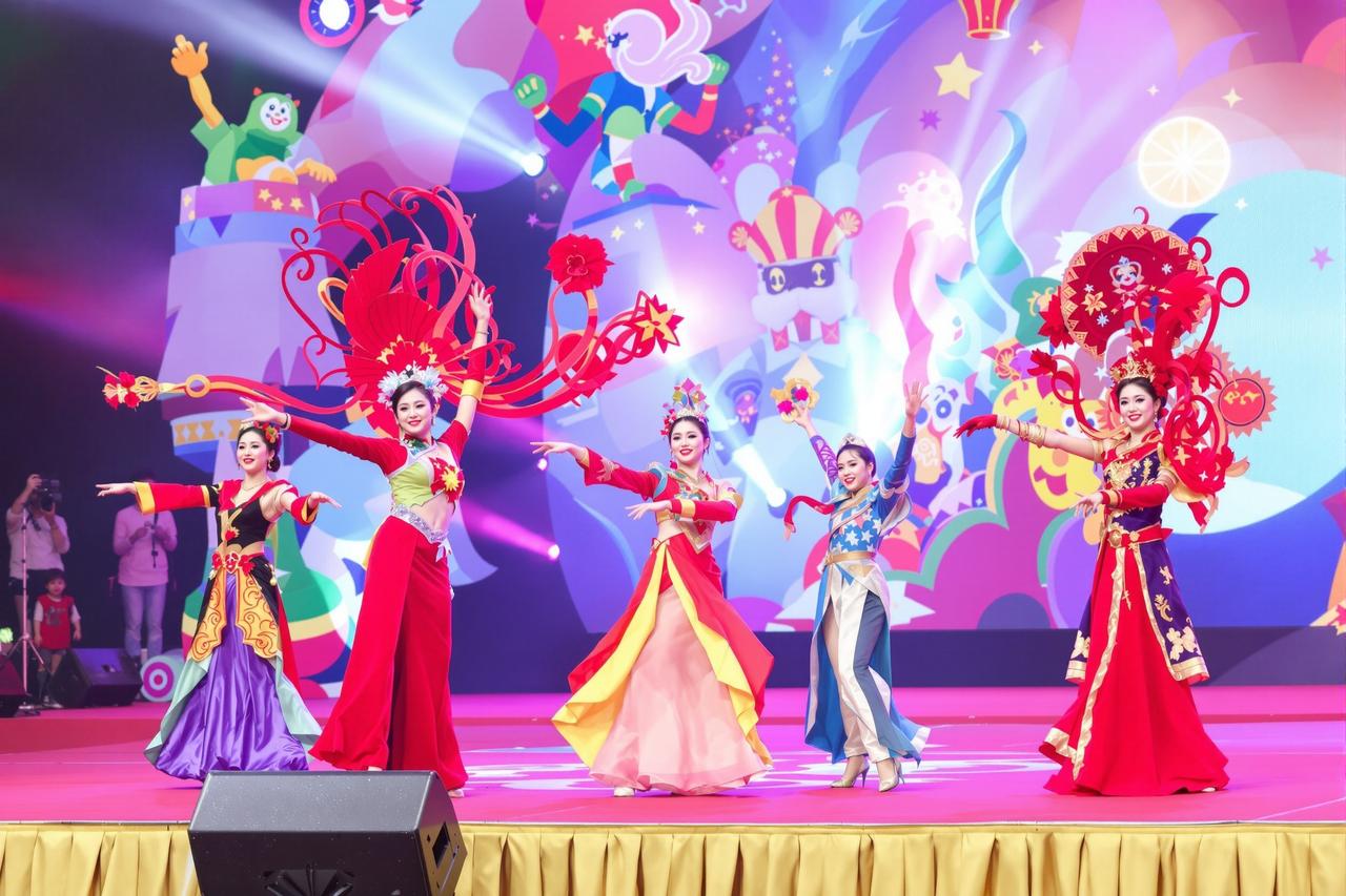 泡妞视频2026年度影迷嘉年华